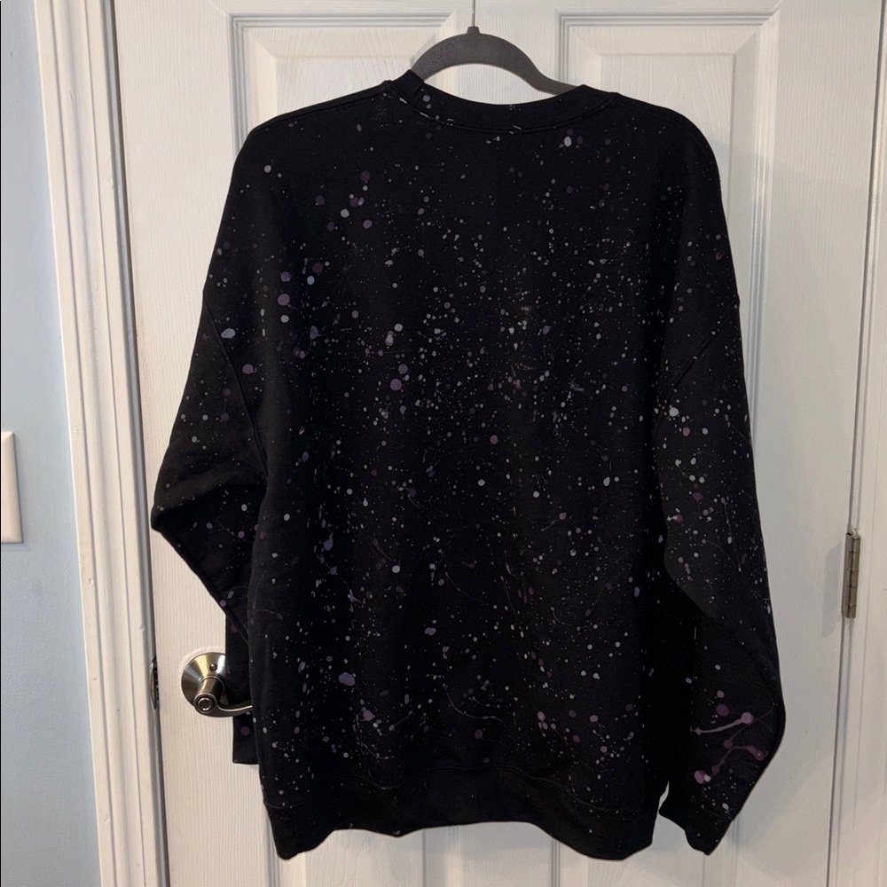 NWT Urban Renewal Remade Bow Painted Sweatshirt in Black, size L PTP 25” - Picture 10 of 14
